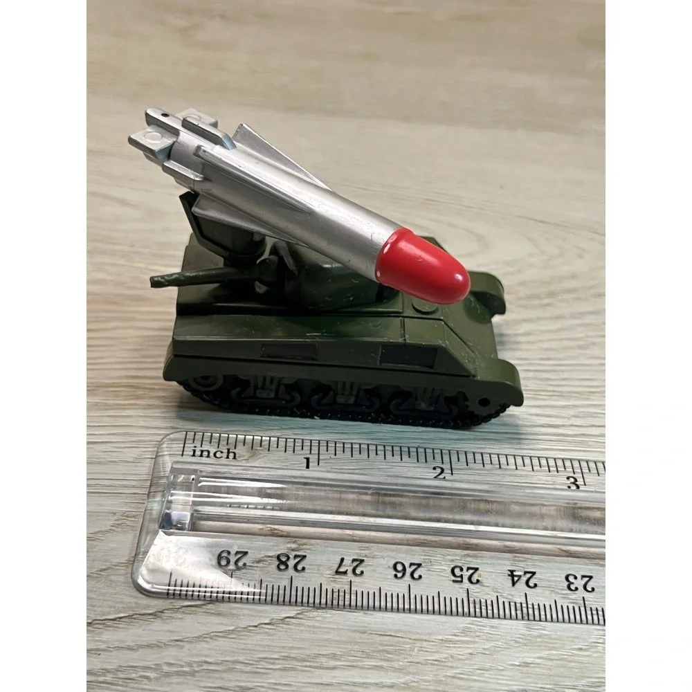 Vintages 1989 Majorette Sonic Flashers military tank with a missile launcher